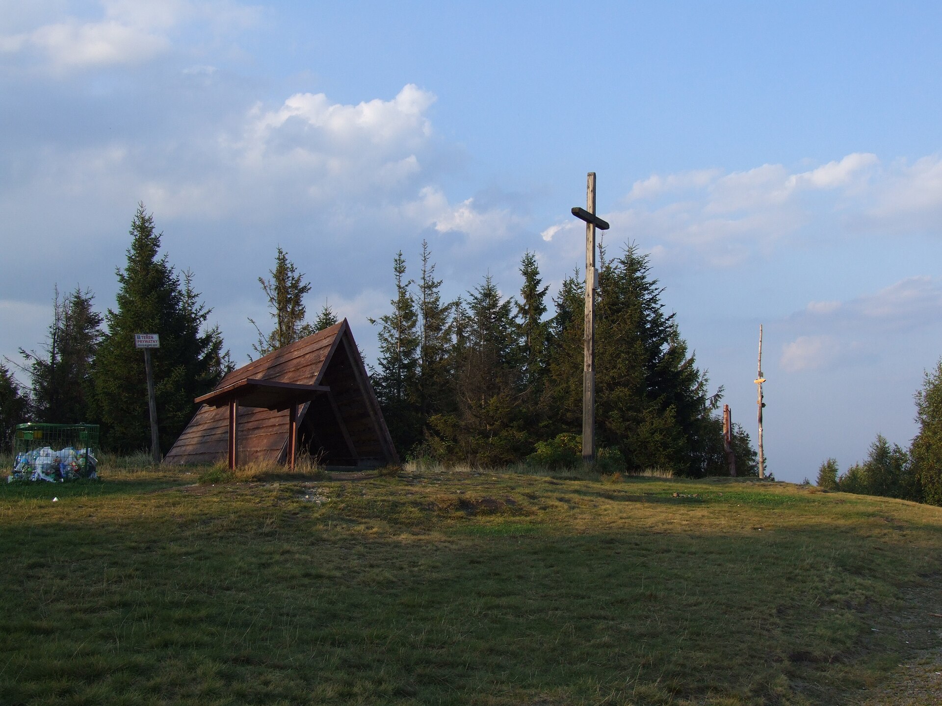 Wiata i krzyż na szczycie Leskowca - Wikipedia